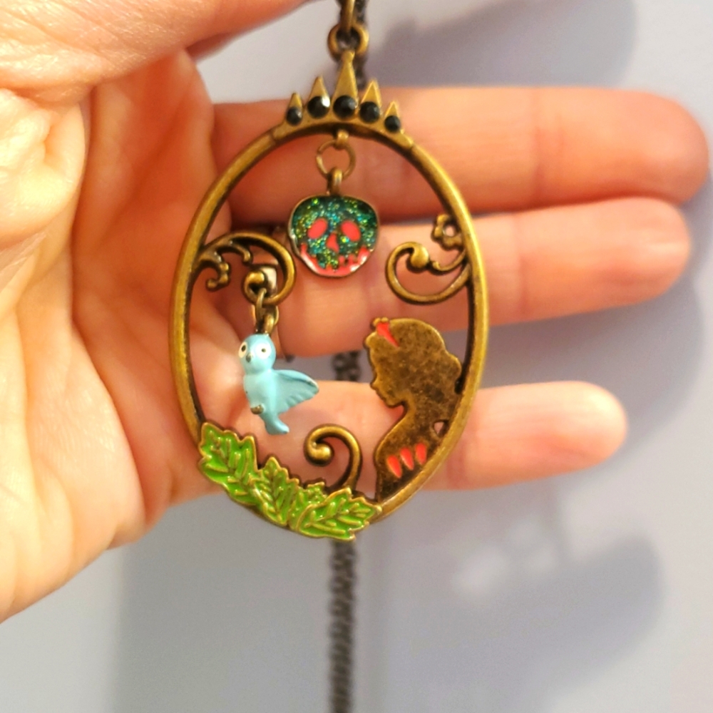 Disney Snow White Story Frame Pendant Necklace